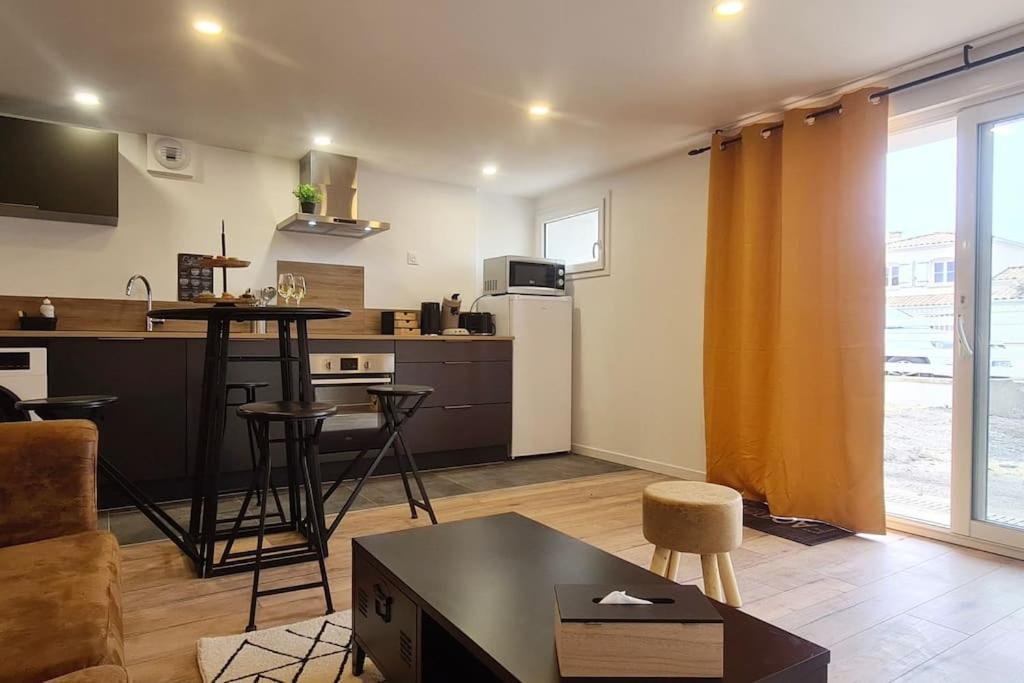 L'Atelier D'Emilie Apartamento Bessines Exterior foto