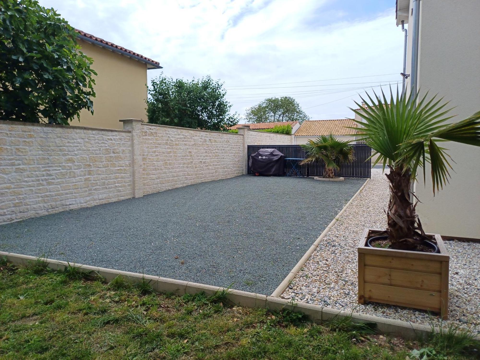 L'Atelier D'Emilie Apartamento Bessines Exterior foto